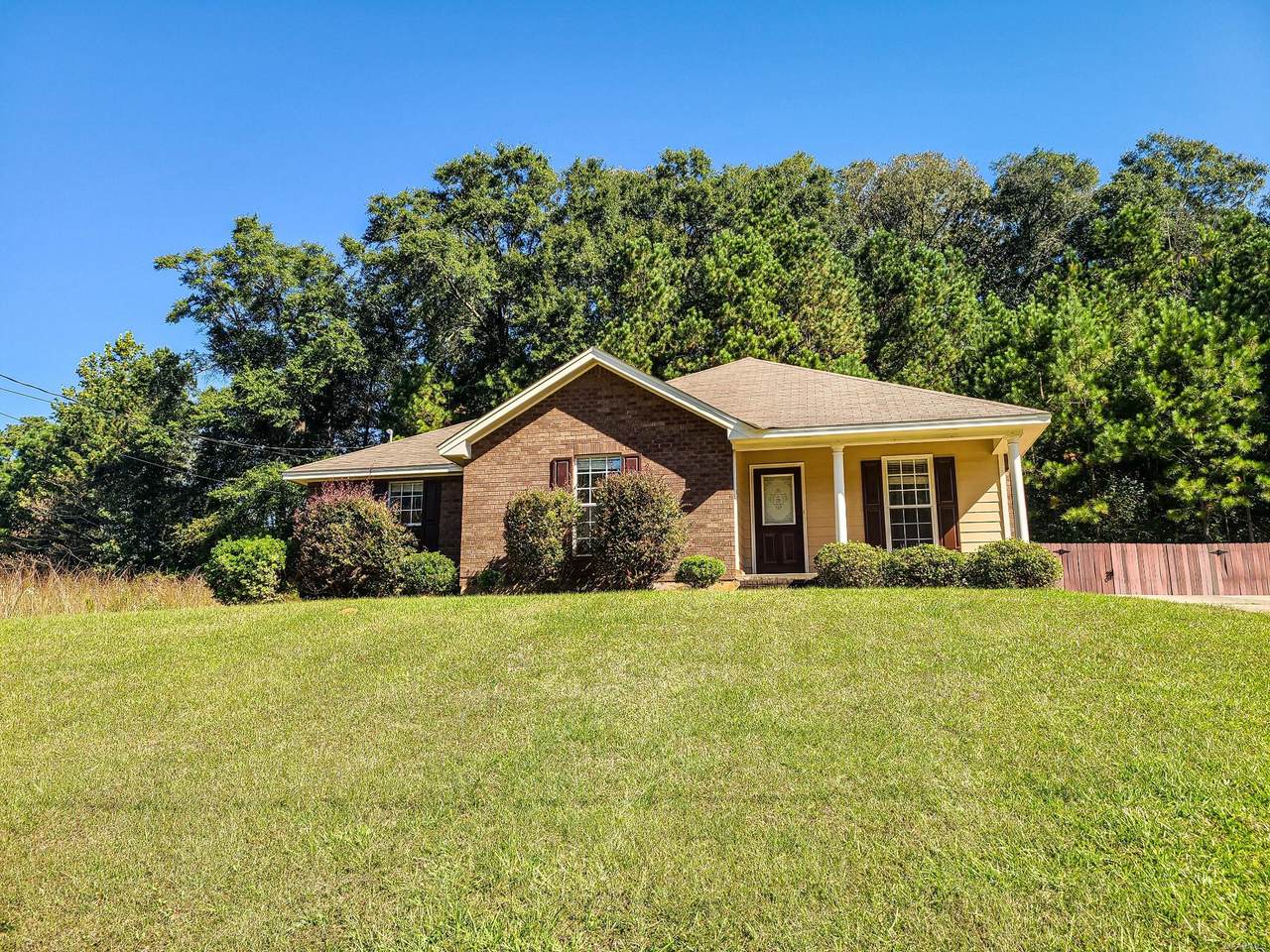 320 Bent Tree Drive - Photo 1