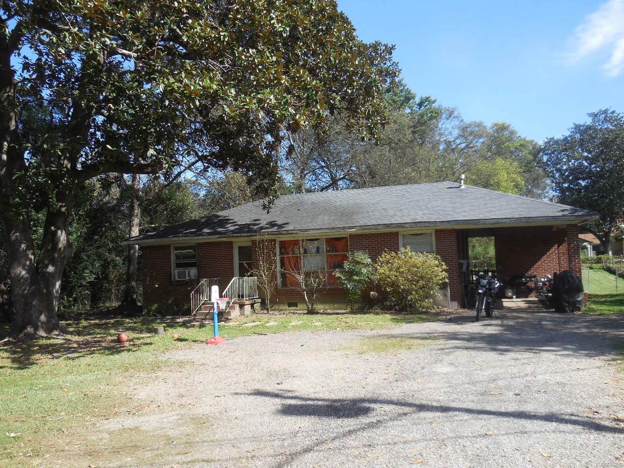 9 Evans Drive - Photo 1
