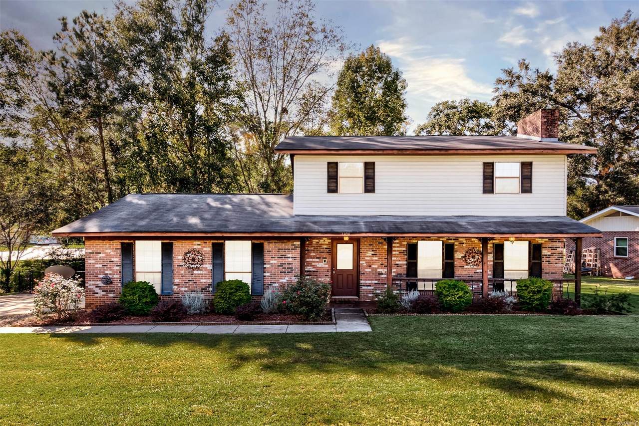 1104 Wimbledon Drive - Photo 1