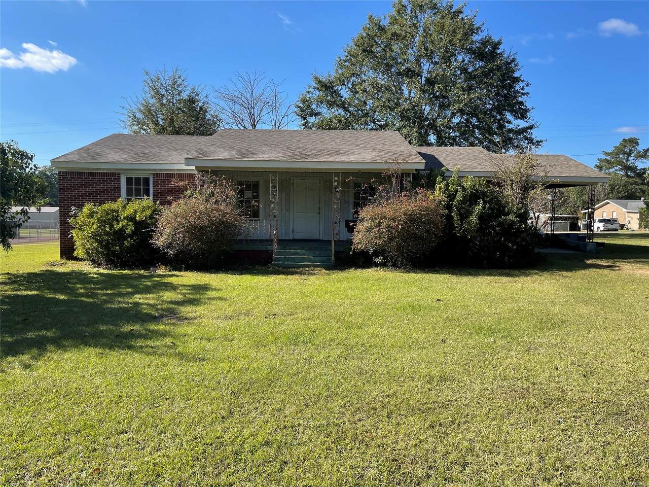 507 Freeman Avenue - Photo 1