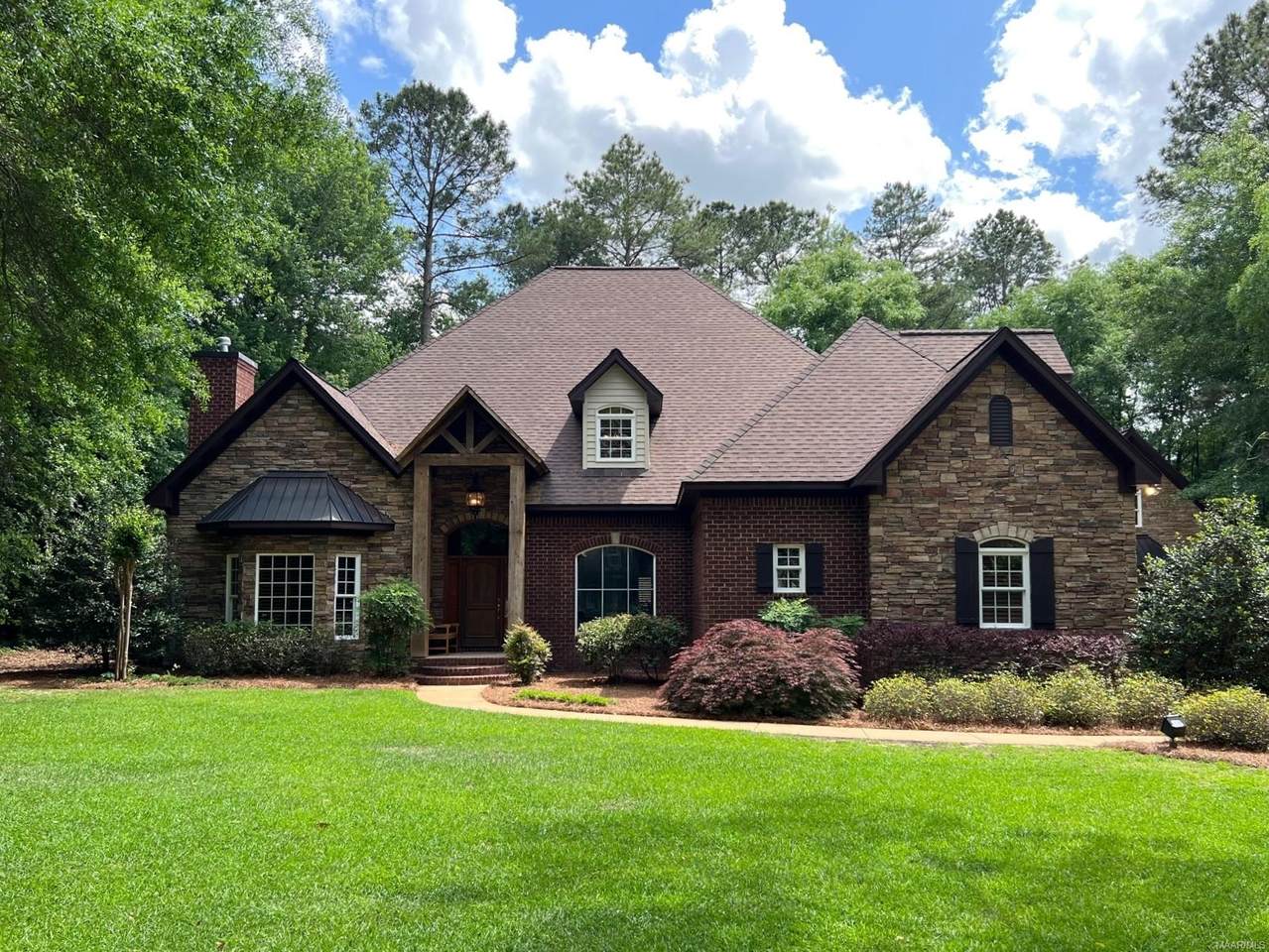 102 Bayberry Lane - Photo 1