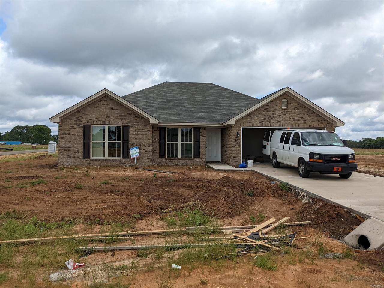 1823 Landing Place - Photo 1