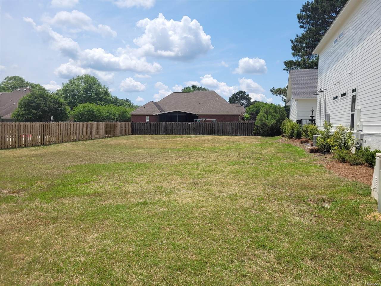 110 Mantlewood Court - Photo 1