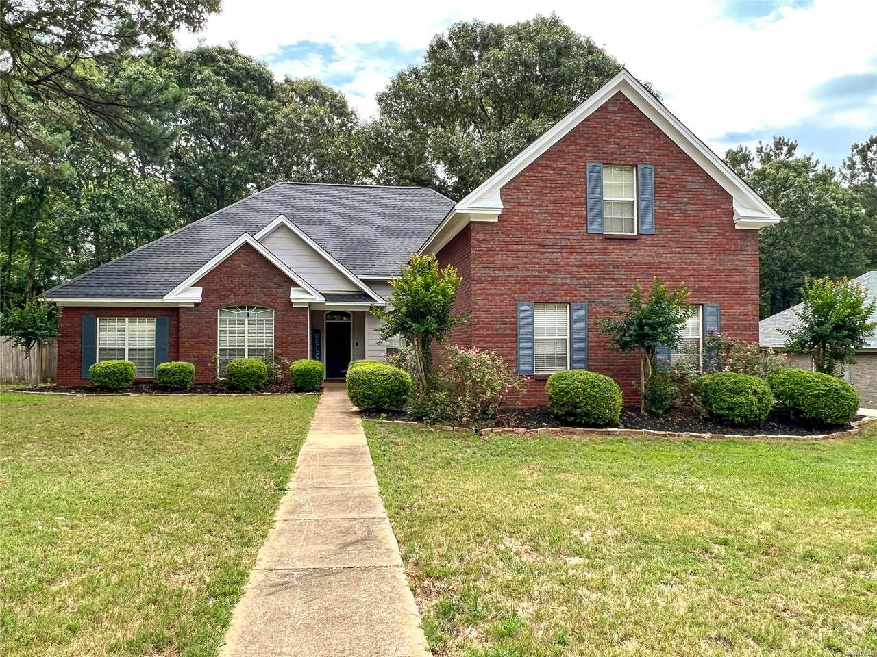 297 Hickory Place - Photo 1