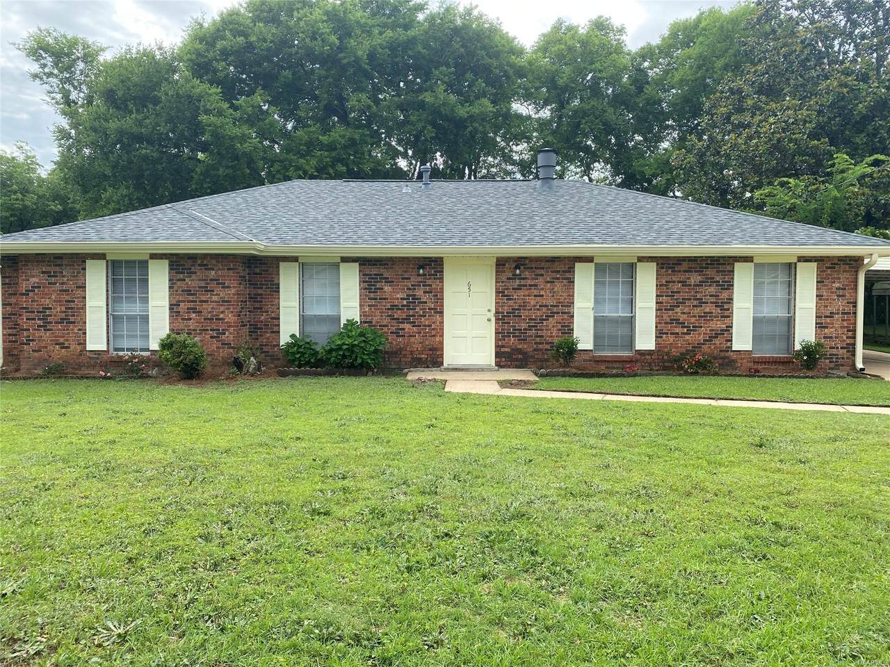 651 Sarver Avenue - Photo 1