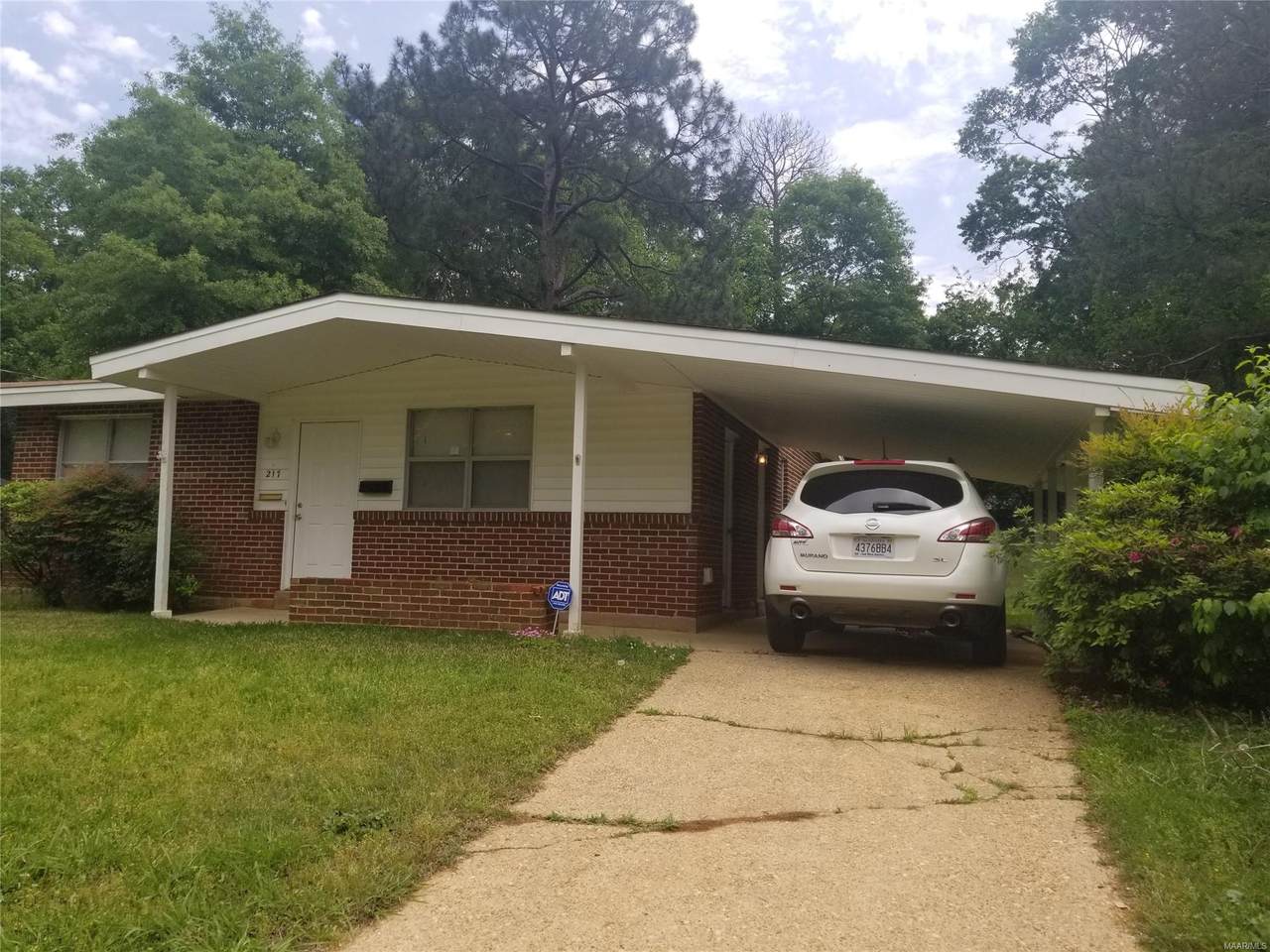 217 Easthaven Road - Photo 1