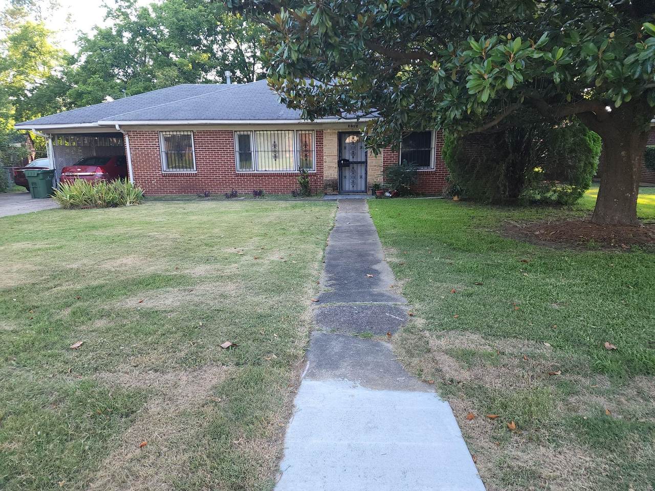 3740 Court Street - Photo 1