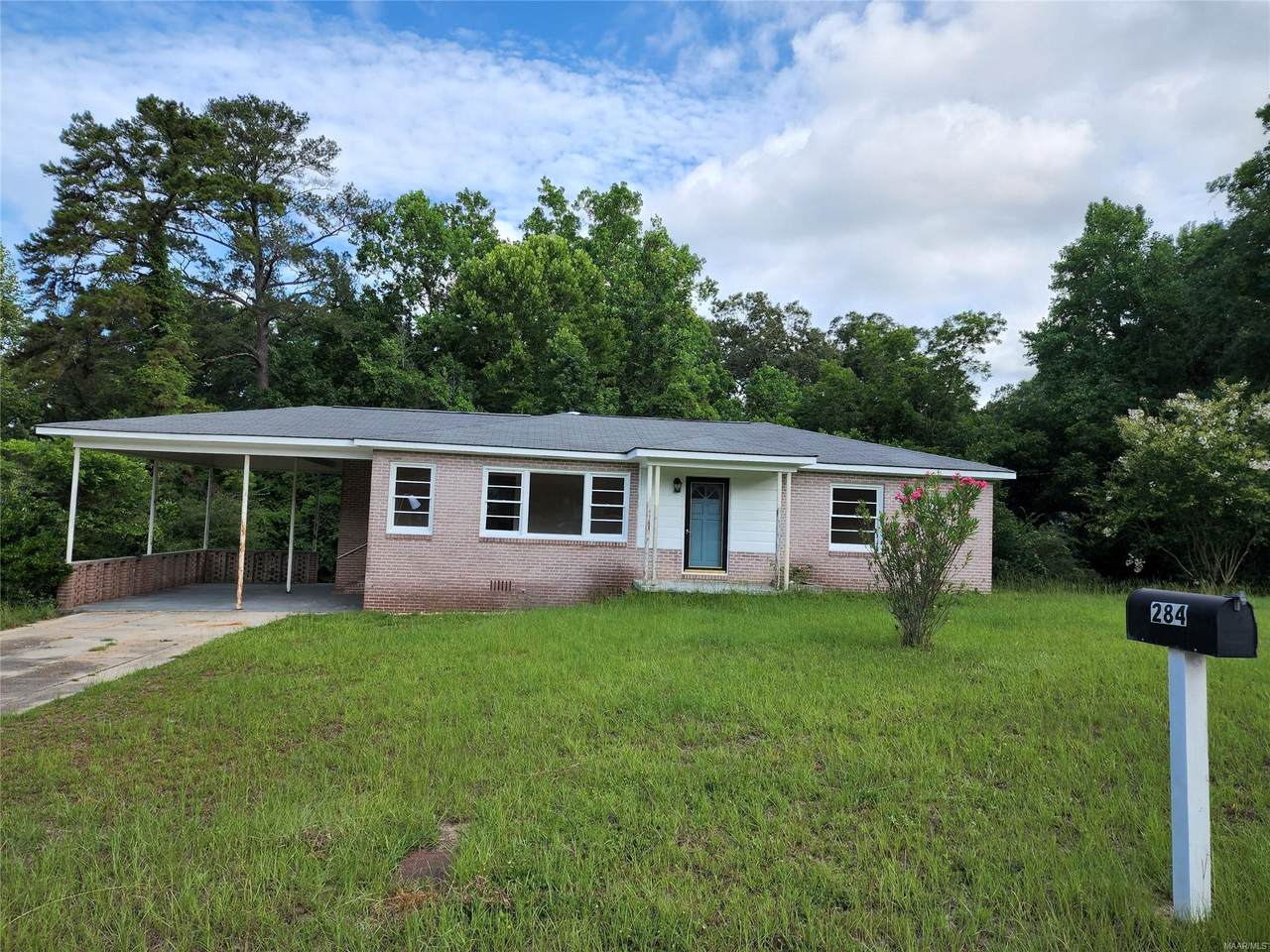 284 Fairview Street - Photo 1