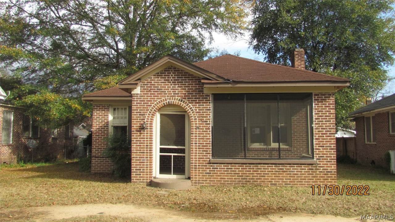 418 Young Street - Photo 1