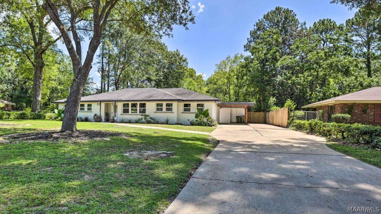 3731 Berkley Drive - Photo 1
