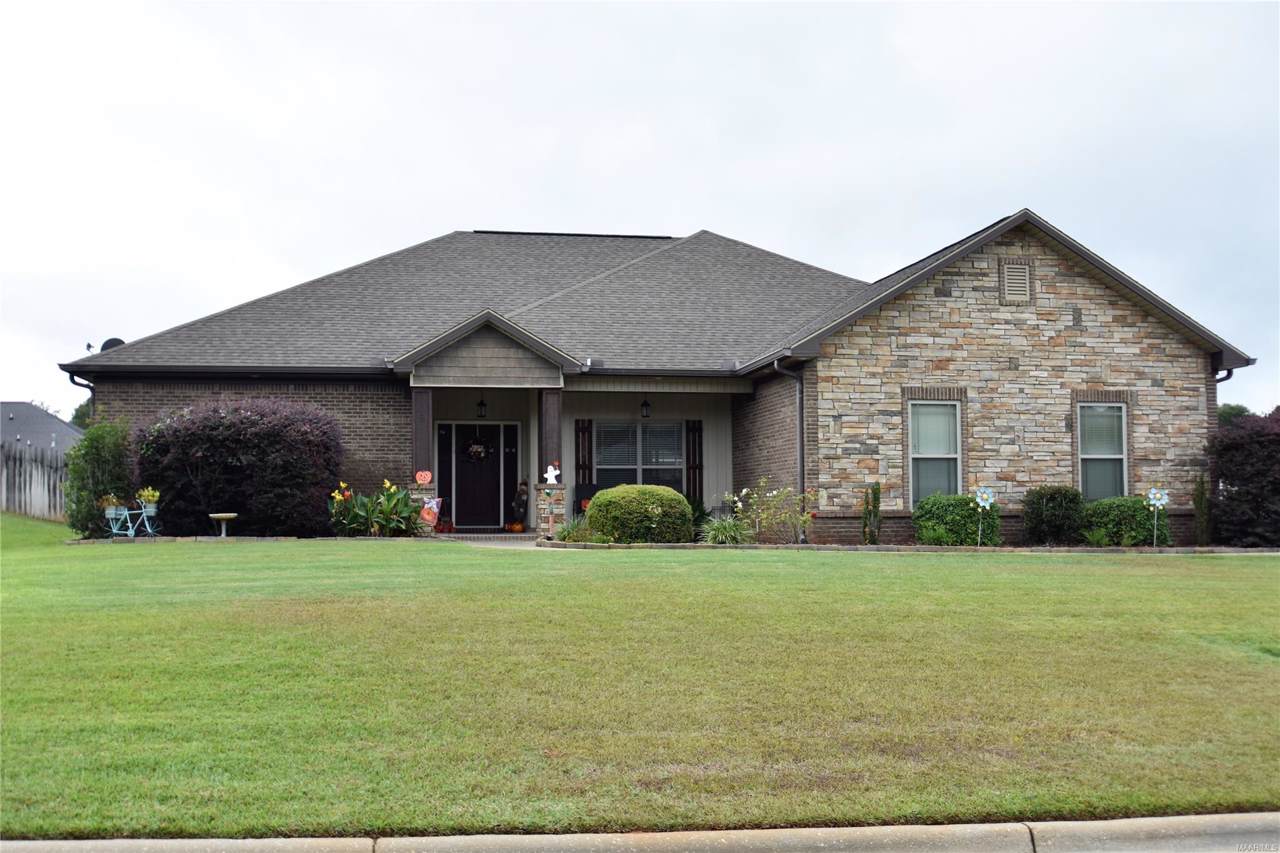 109 Hayley Drive - Photo 1