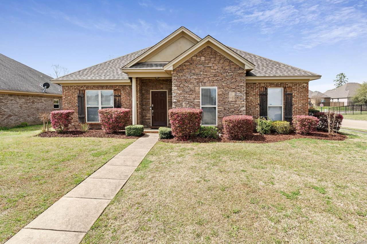 5900 Amberwood Lane - Photo 1