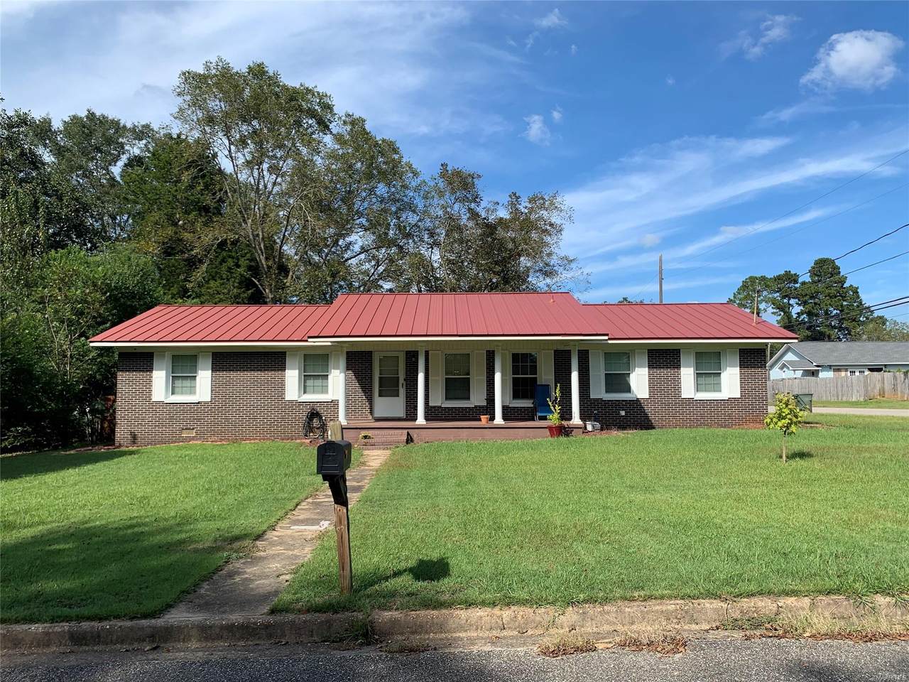 300 Azalea Drive - Photo 1