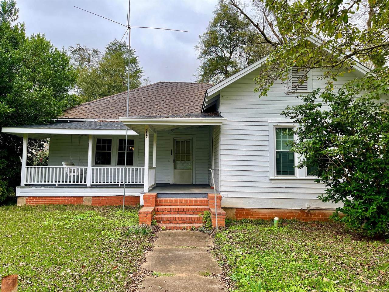 337 Park Street - Photo 1
