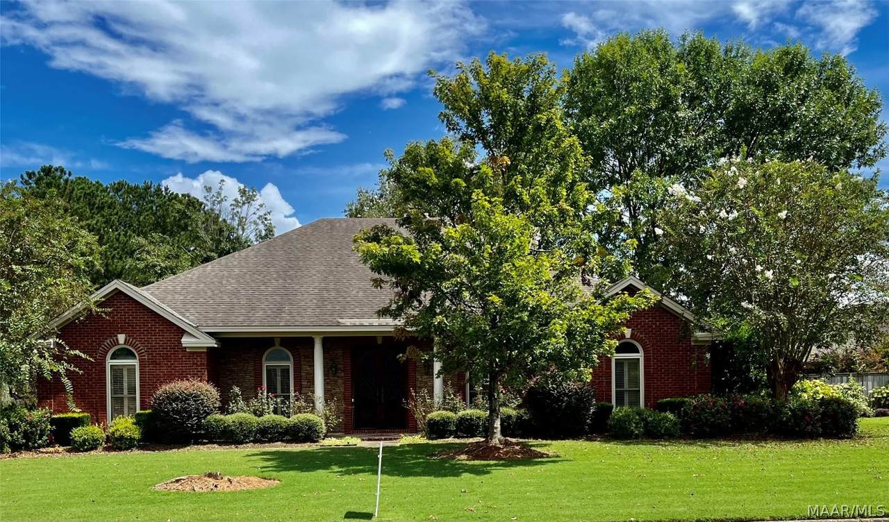 416 Towne Lake Drive - Photo 1