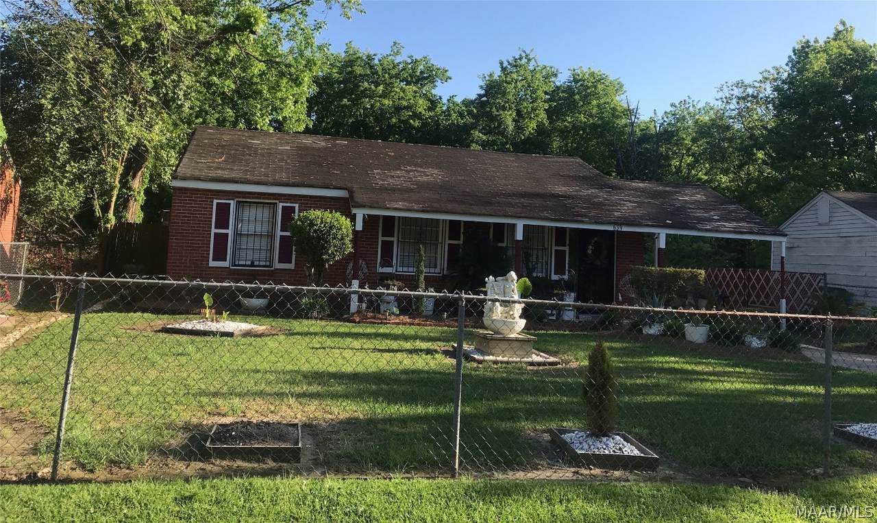639 Iris Lane - Photo 1