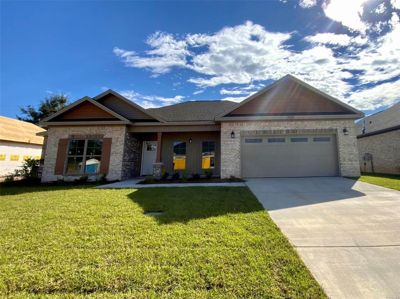 300 Thornbird Loop - Photo 1
