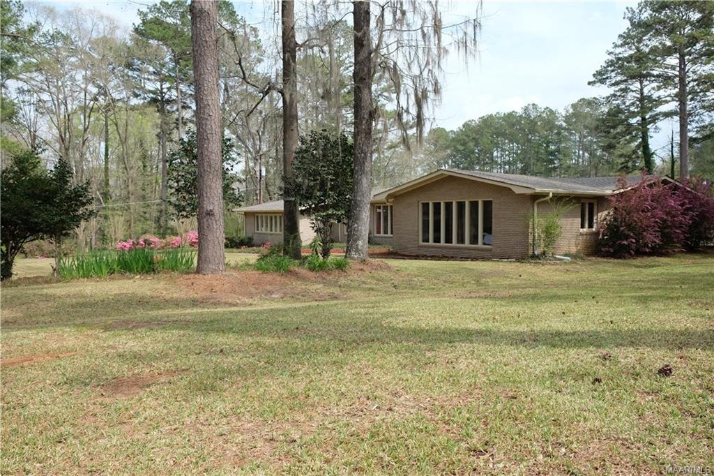 1084 Faust Avenue - Photo 1