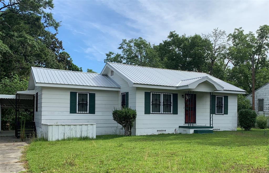 605 Donna Drive - Photo 1