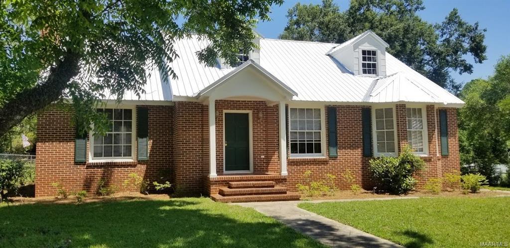 178 Edgewood Drive - Photo 1
