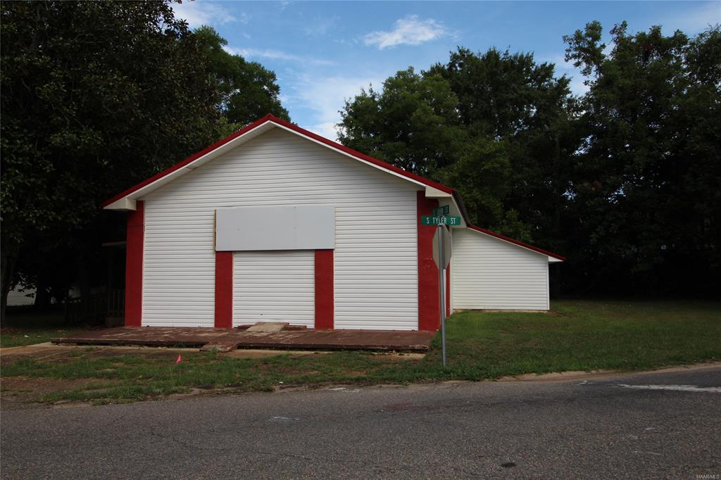 419 John Street - Photo 1
