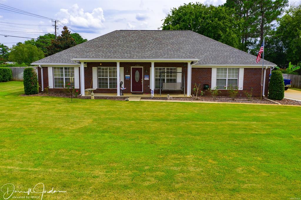 101 Huntington Drive - Photo 1