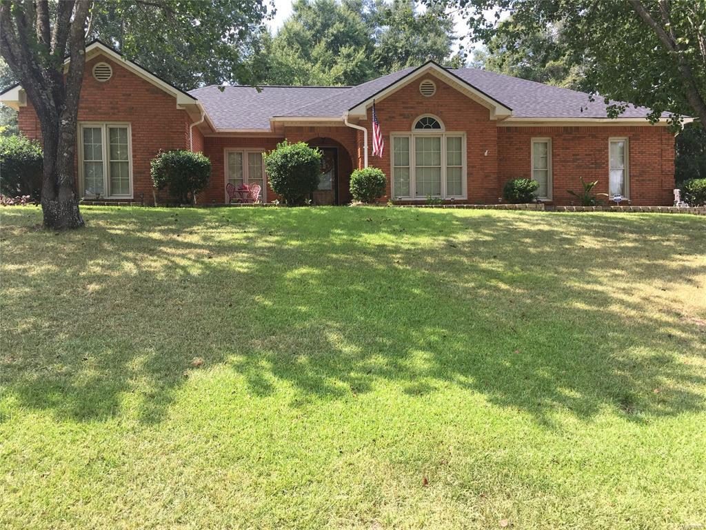 606 Wildwood Drive - Photo 1