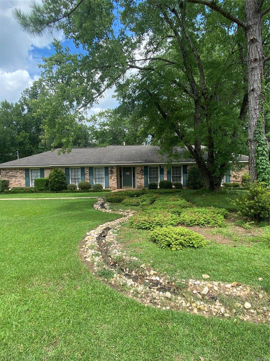 304 Drayton Drive - Photo 1