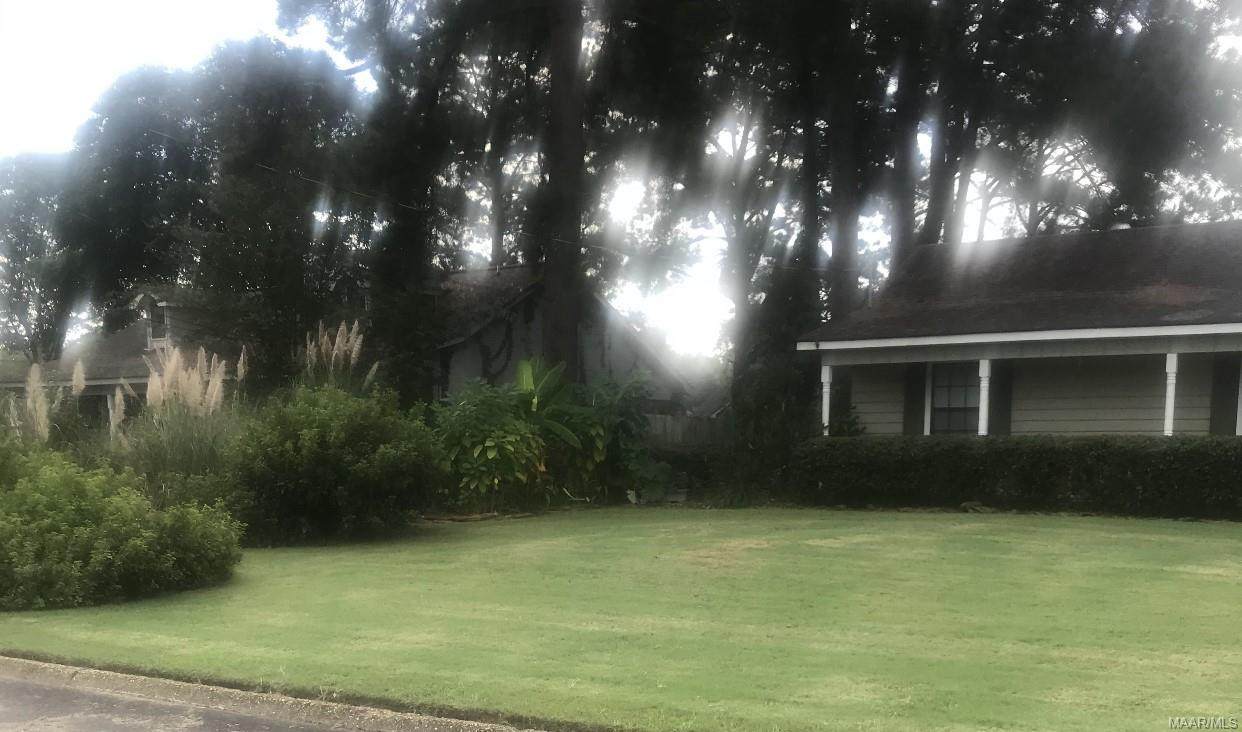 111 Stapleton Drive - Photo 1
