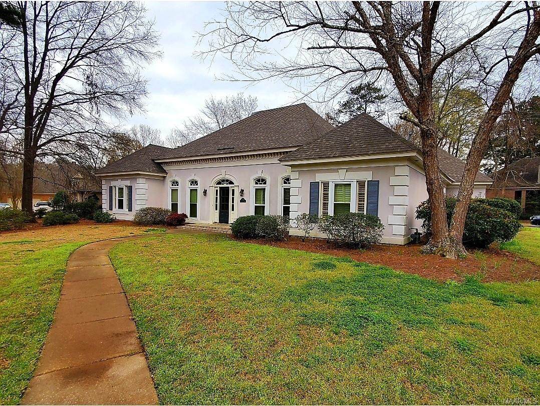 7918 Lakeridge Drive - Photo 1