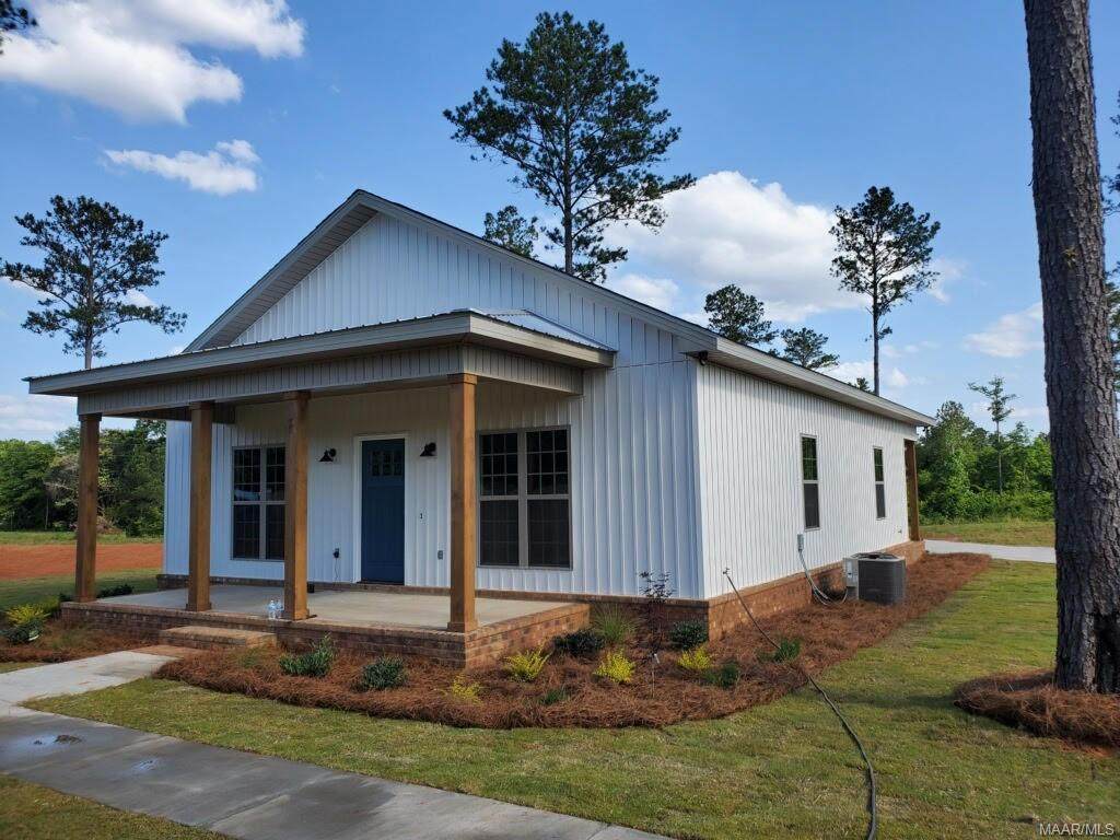 15556 Highway 84 - Photo 1