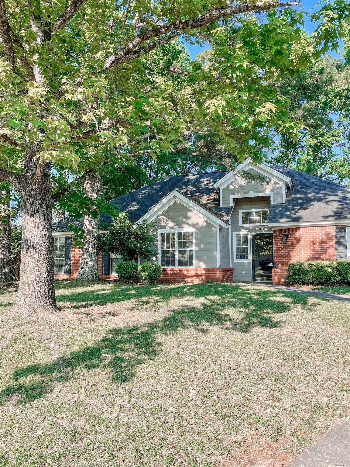 905 Silver Creek Circle - Photo 1