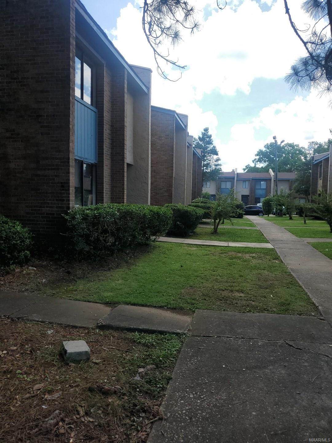 522 Winston Drive - Photo 1