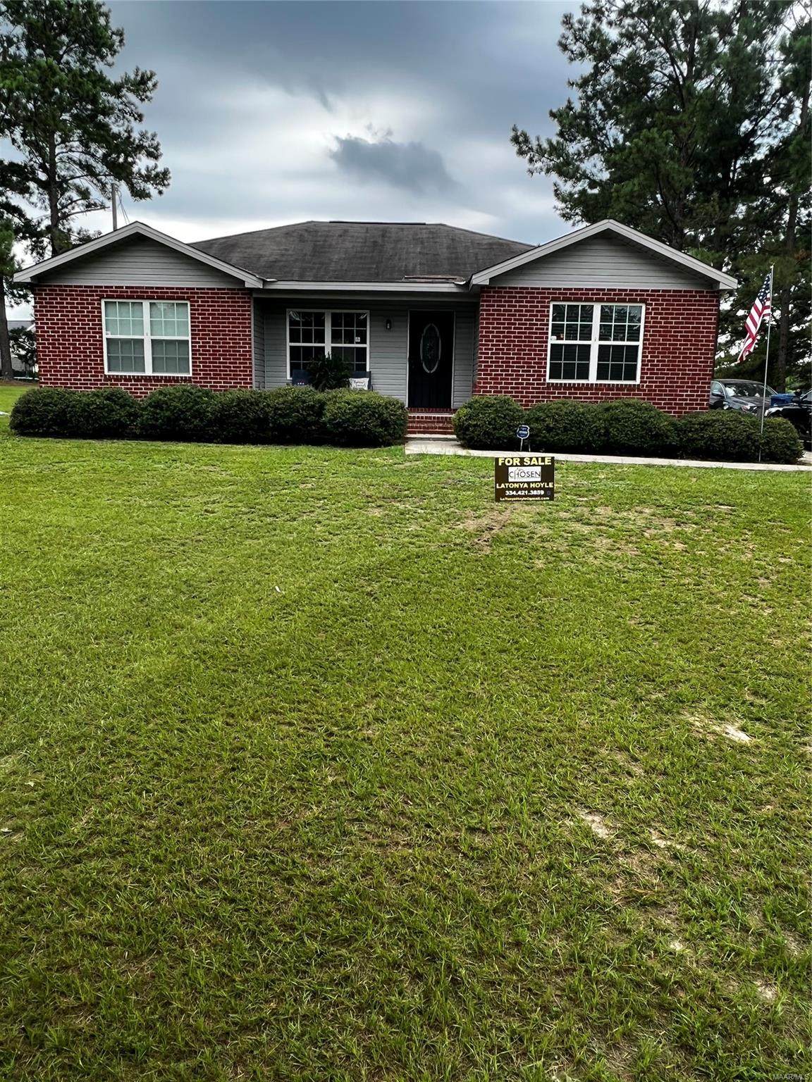 56 Boutwell Avenue - Photo 1