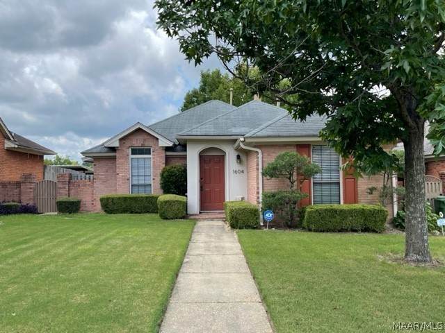 1604 Queen Elizabeth Court - Photo 1