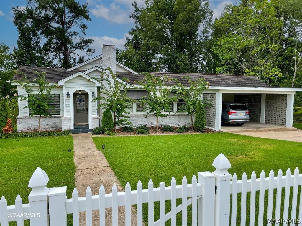 605 Foster Avenue - Photo 1