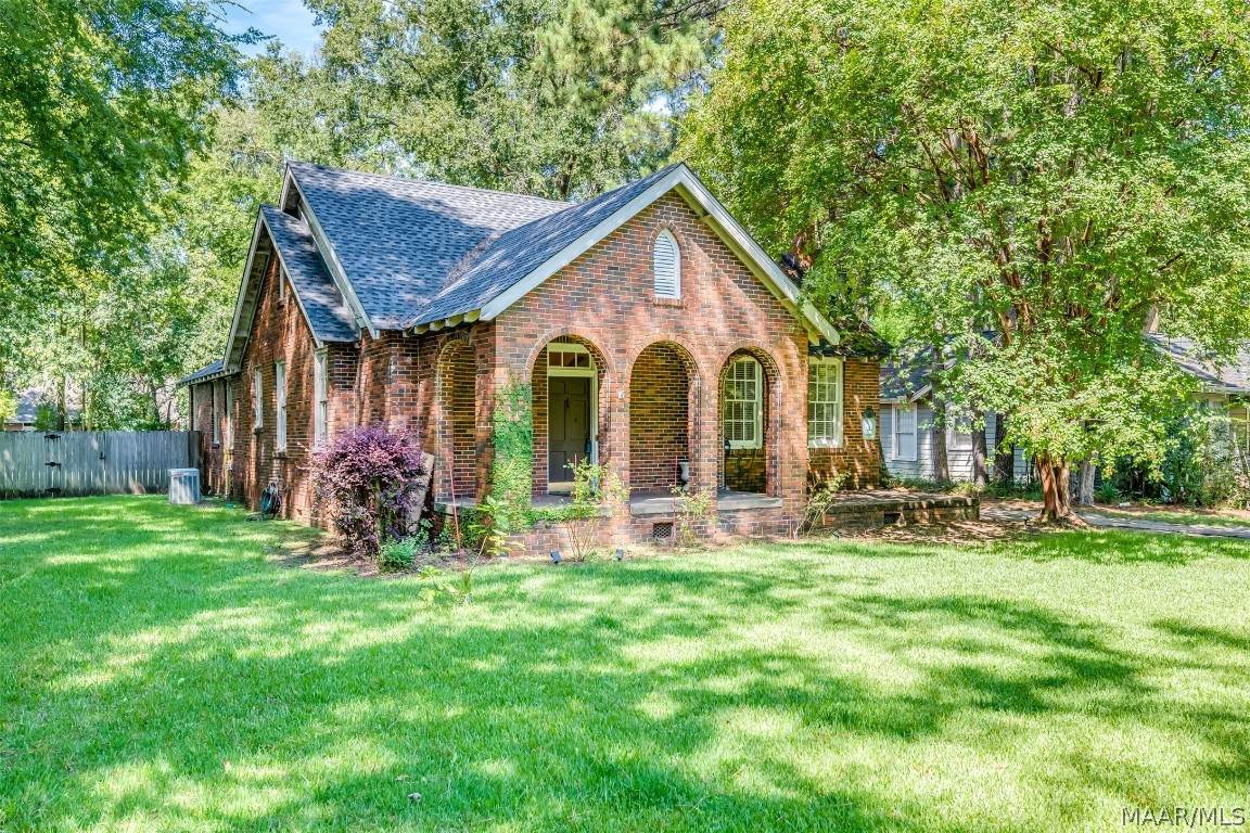 3356 Cloverdale Road - Photo 1