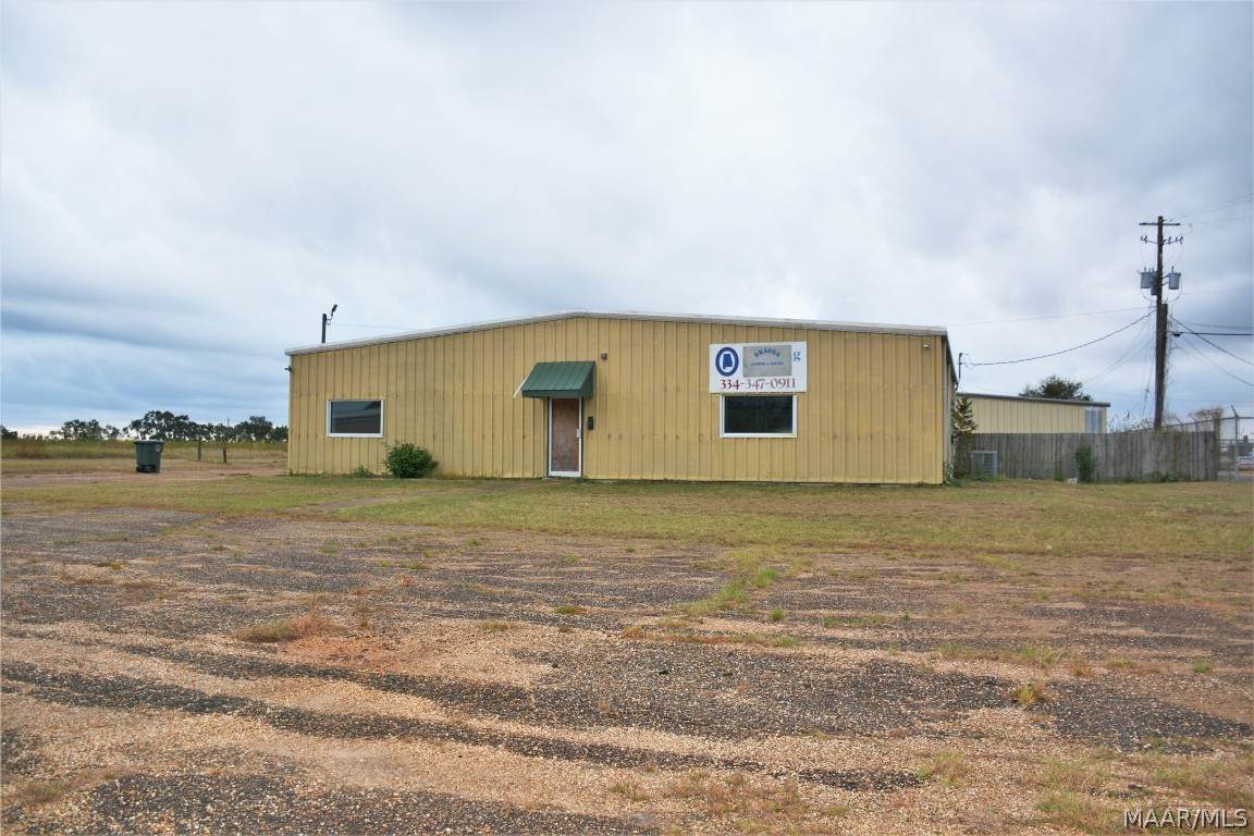 126 Industrial Boulevard - Photo 1