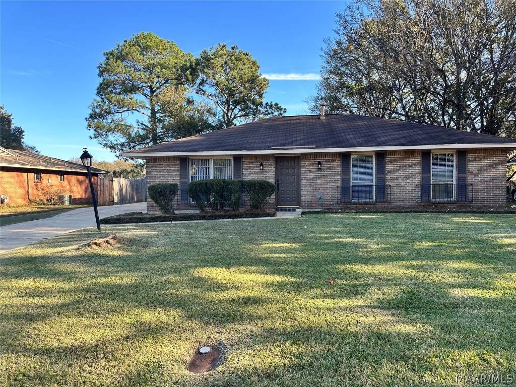 4420 Pepper Avenue - Photo 1