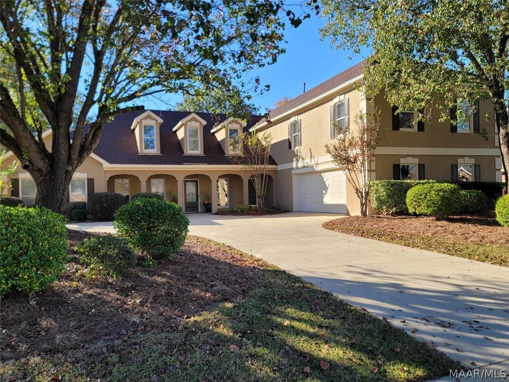 525 Towne Lake Drive - Photo 1