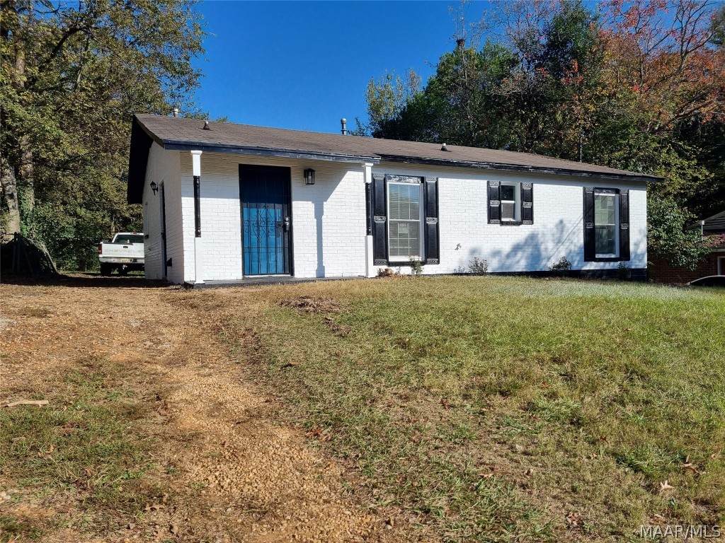 2039 Winona Avenue - Photo 1