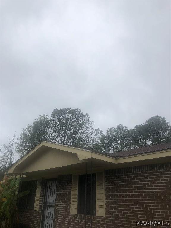302 Webb Avenue - Photo 1