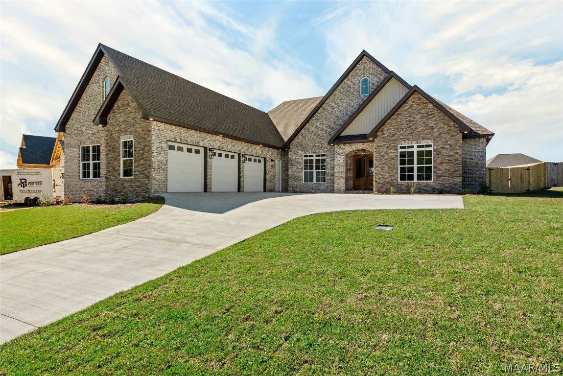 321 Lakes Drive - Photo 1