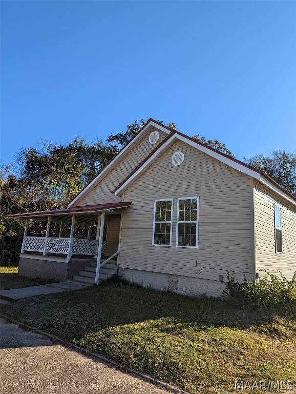 204 Preer Avenue - Photo 1