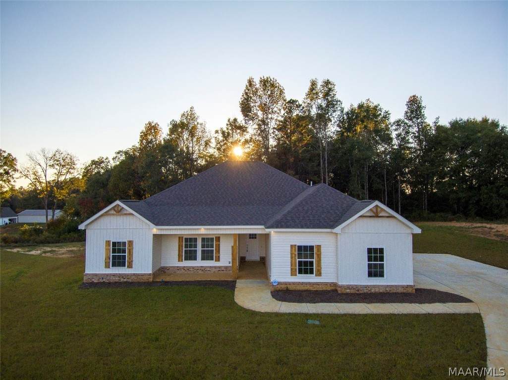 216 Neenan Drive - Photo 1