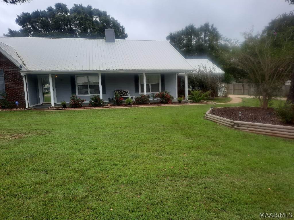 207 Kingston Drive - Photo 1