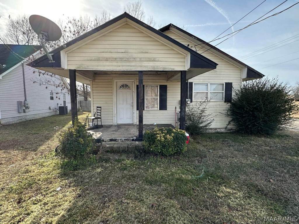 1019 Austin Street - Photo 1