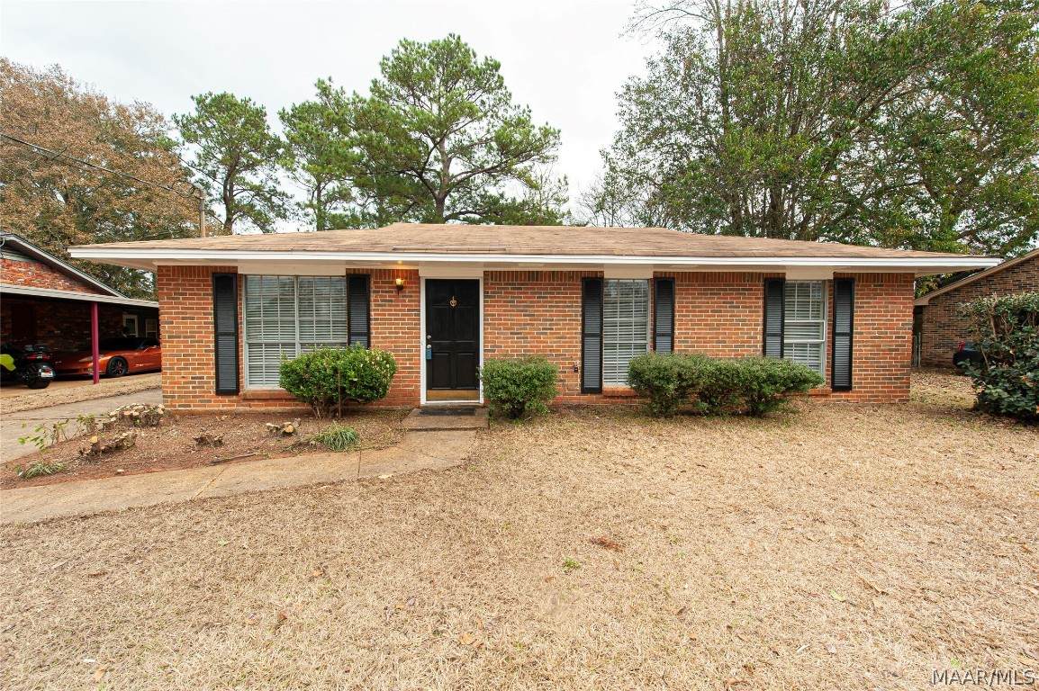 6115 Gladstone Drive - Photo 1