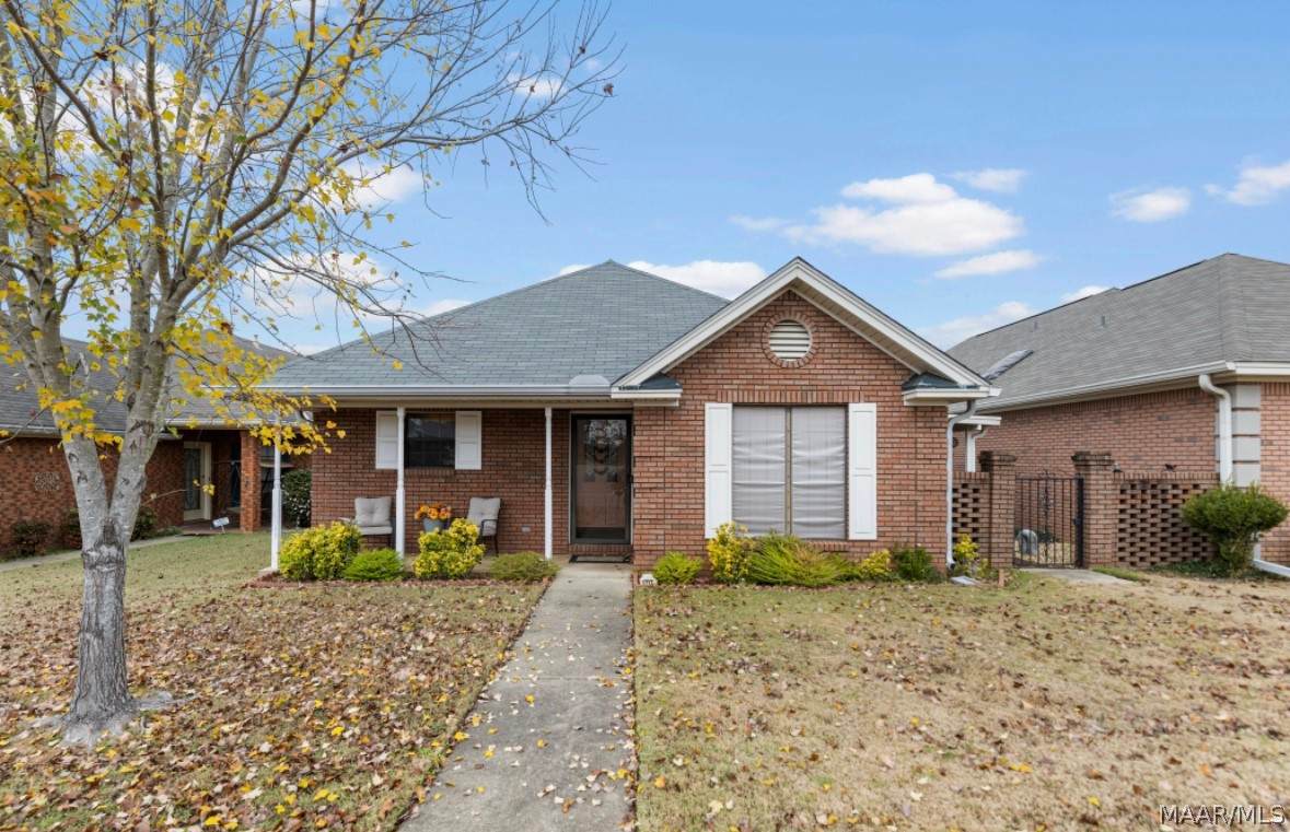 1717 Pebble Creek Drive - Photo 1