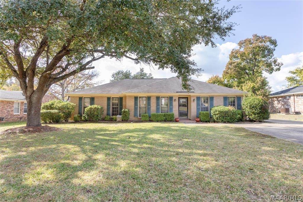 2068 Edinburgh Drive - Photo 1